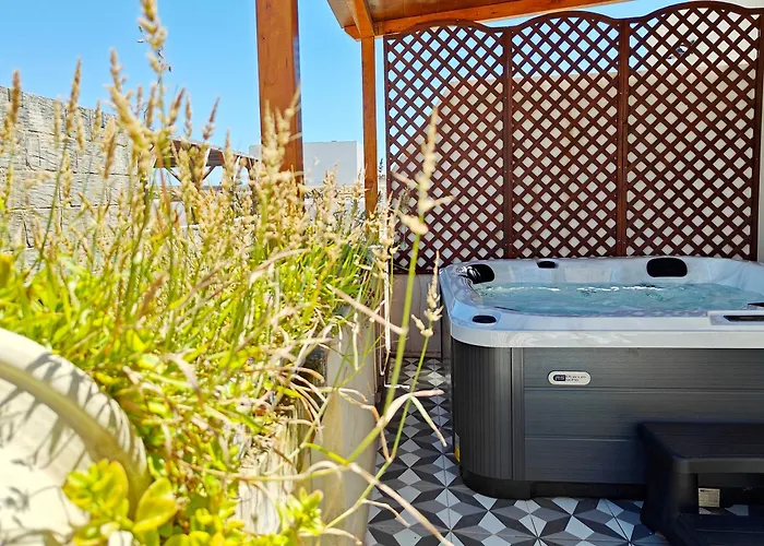 Zebbuga Lavish 2 3* Zebbug (Southern Region)